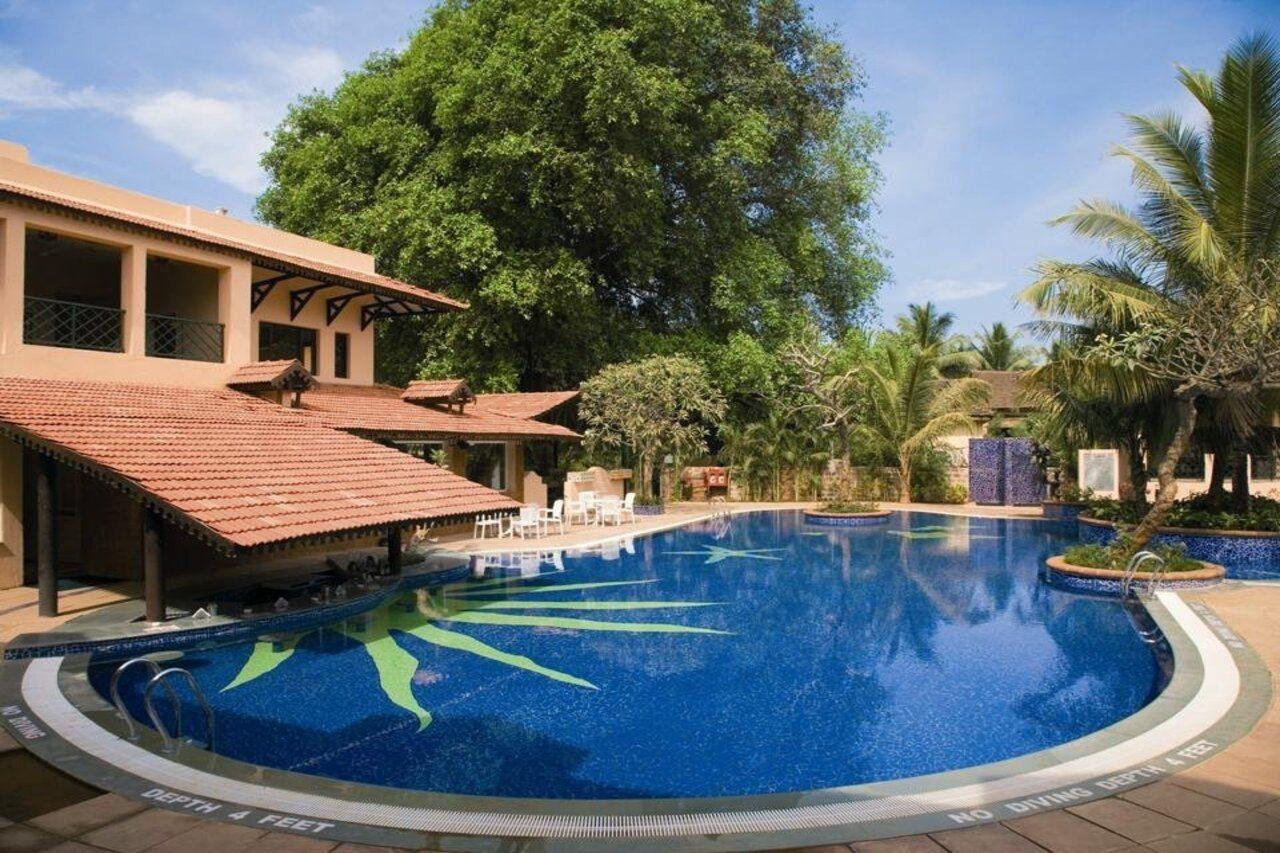 Lemon Tree Amarante Beach Resort, Goa Кандолим Экстерьер фото
