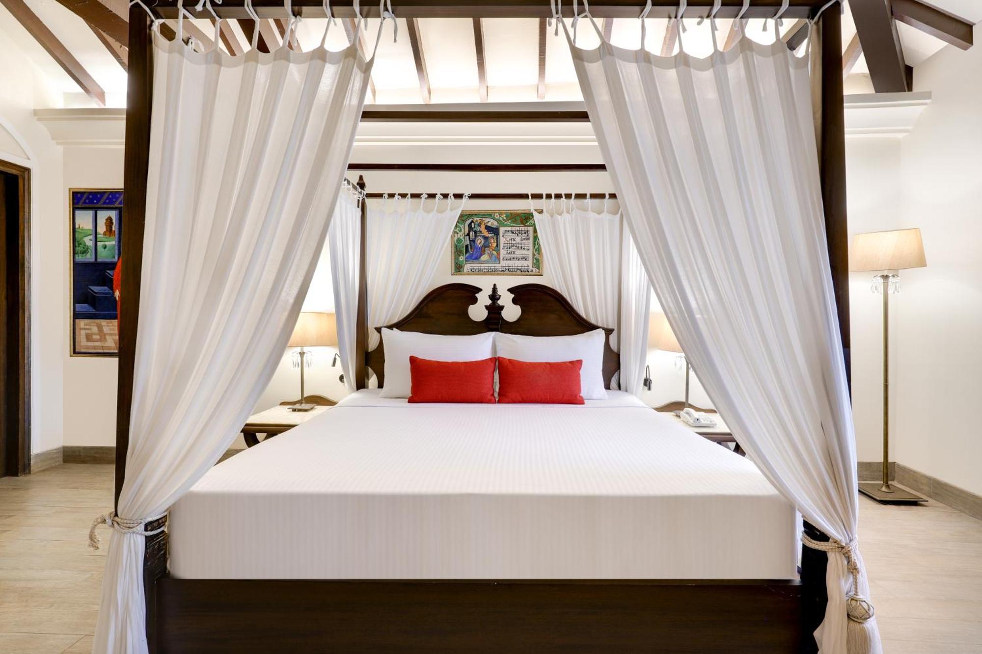 Lemon Tree Amarante Beach Resort, Goa Кандолим Экстерьер фото
