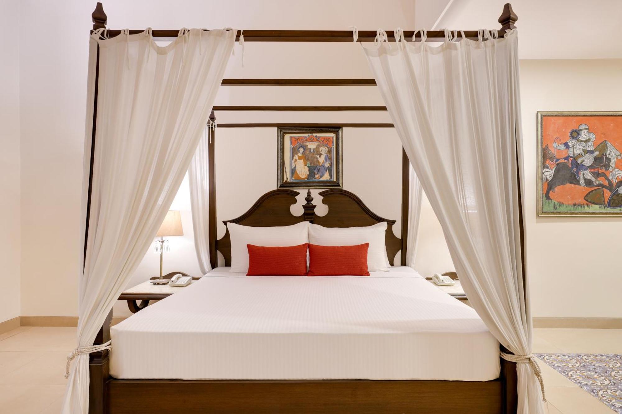 Lemon Tree Amarante Beach Resort, Goa Кандолим Экстерьер фото