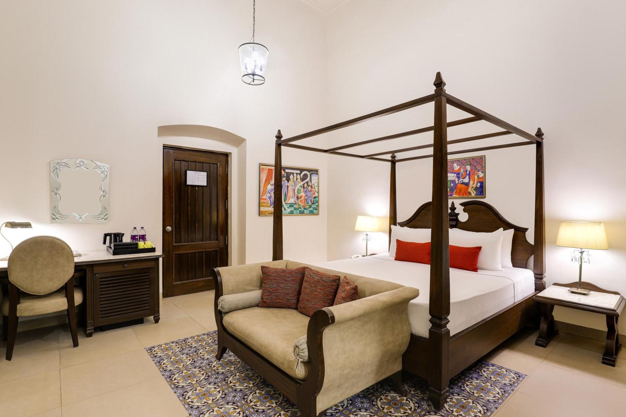 Lemon Tree Amarante Beach Resort, Goa Кандолим Экстерьер фото