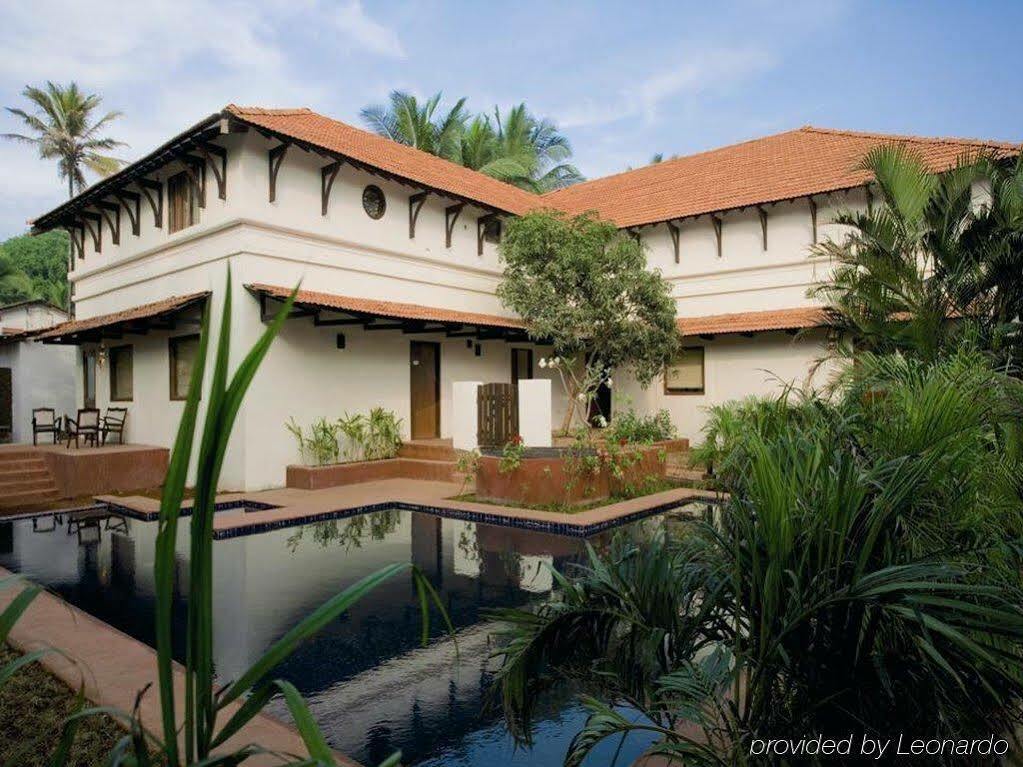 Lemon Tree Amarante Beach Resort, Goa Кандолим Экстерьер фото