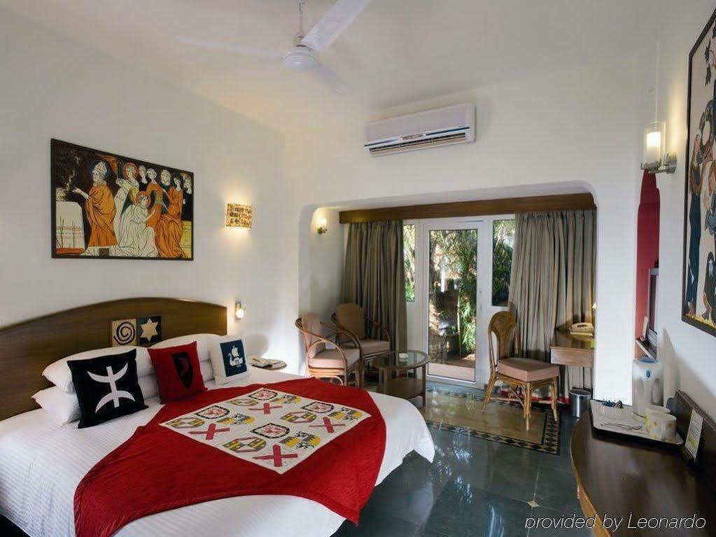Lemon Tree Amarante Beach Resort, Goa Кандолим Экстерьер фото