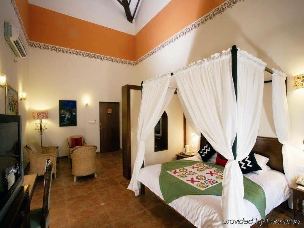 Lemon Tree Amarante Beach Resort, Goa Кандолим Экстерьер фото
