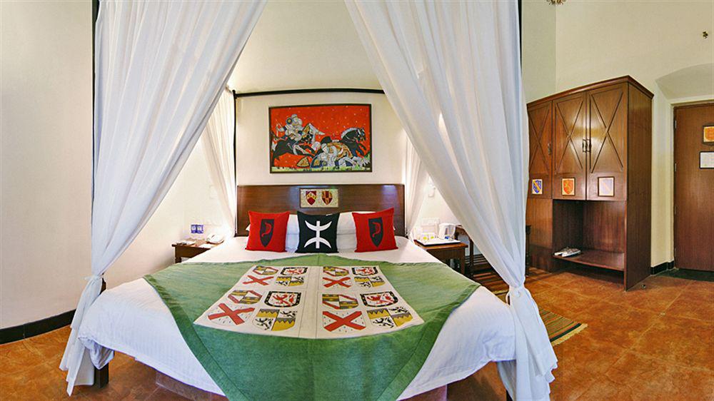 Lemon Tree Amarante Beach Resort, Goa Кандолим Экстерьер фото